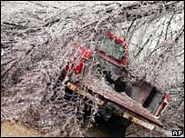 Crashed vehicle in ice-hit Mid West